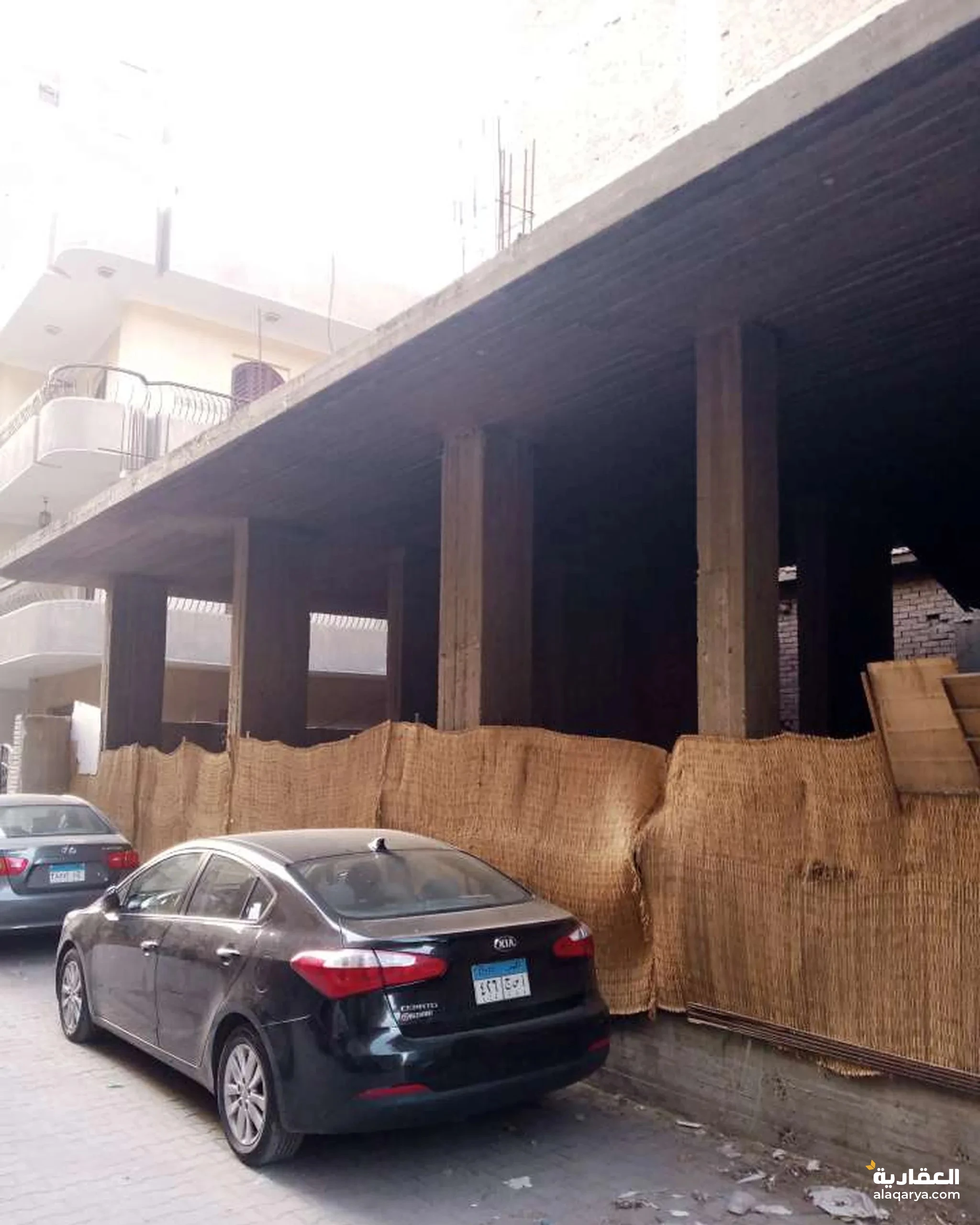 #مبني لقطه مرخص مبني دور ارضي خرساني ثالث نمره من شارع ابو الهول السياحي الرئيسي والممشي السياحي