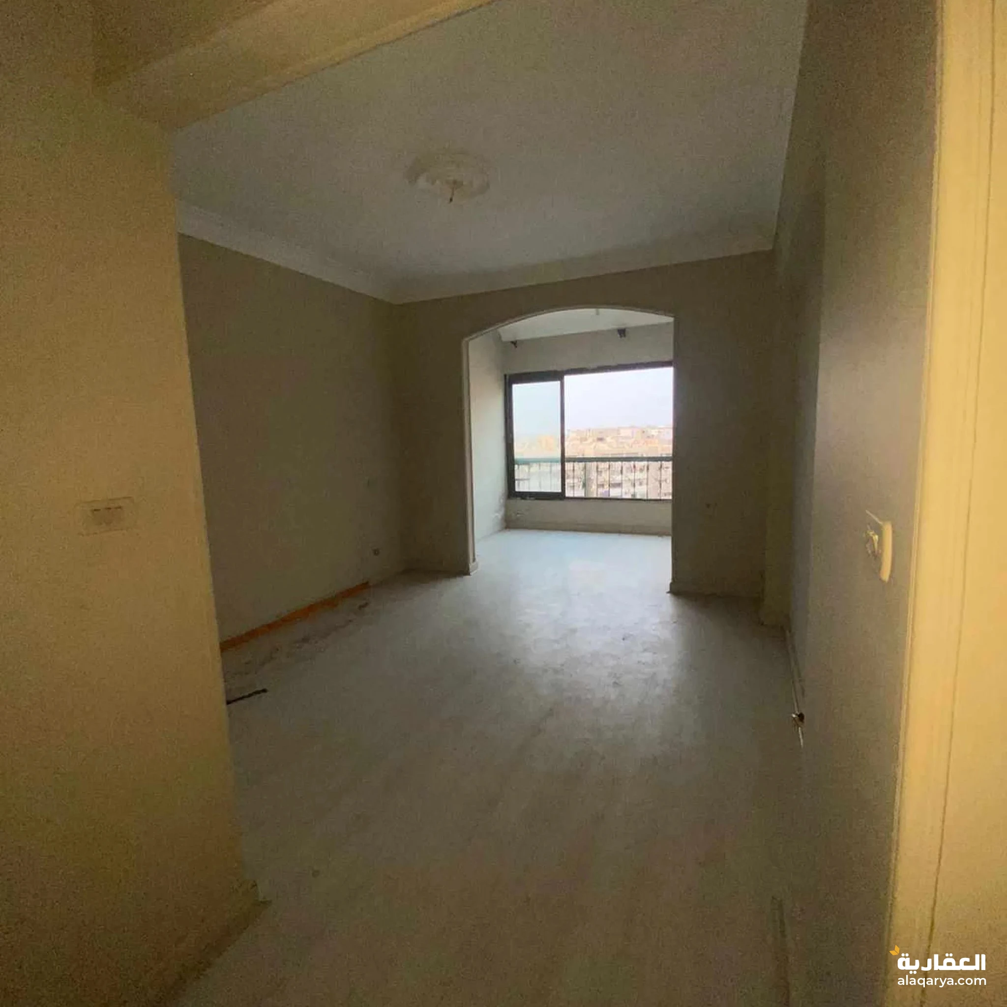 #شقه 190م للبيع / واجهه مربع الوزرا شيراتون