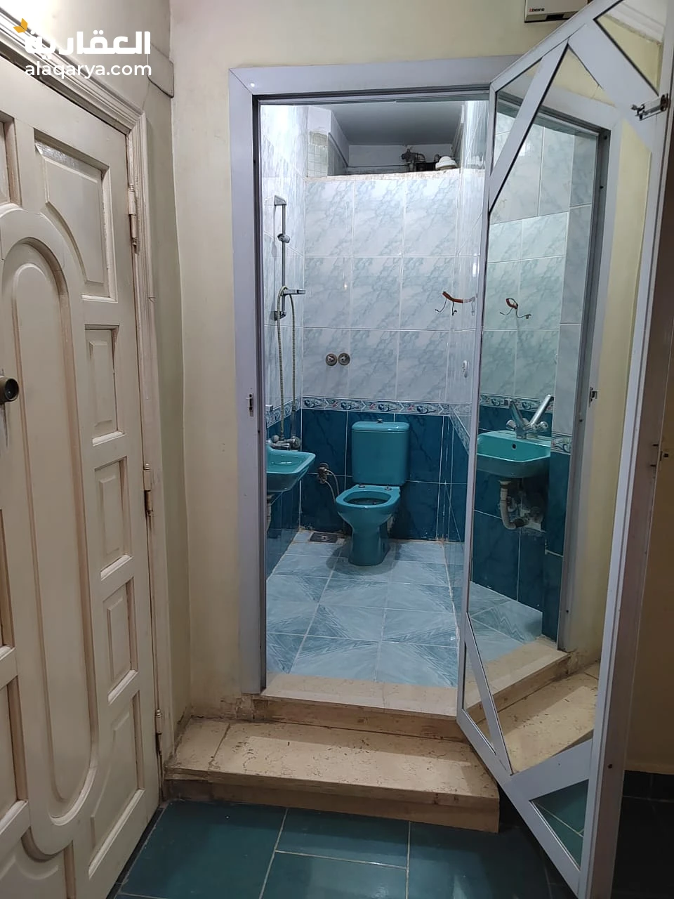 شقة بحرية على عمرو بن العاص الرئيسي