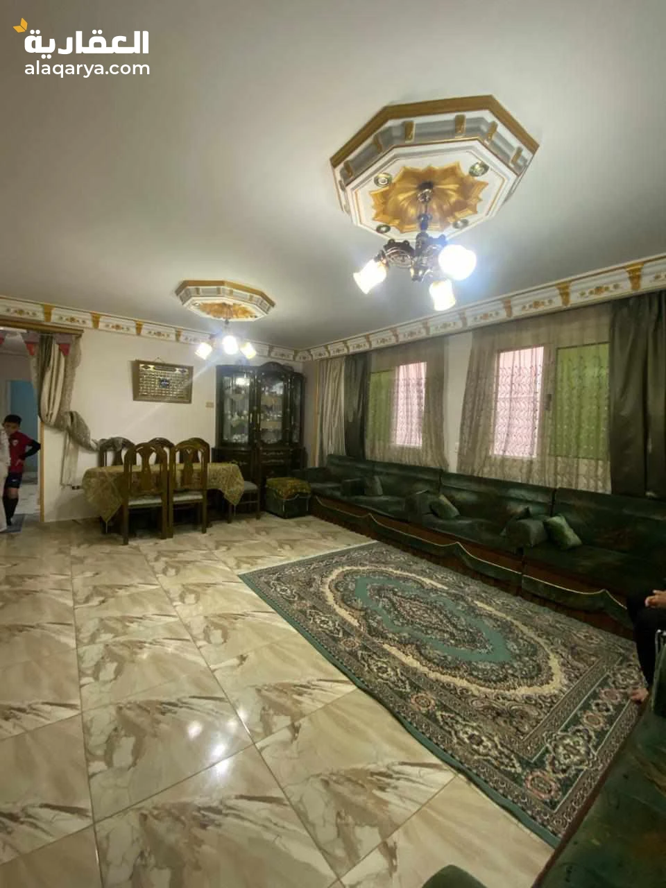 شقة للبيع المقطم الهضبة الوسطى الحي الخامس خلف شارع الجامعة الرئيسي مباشرة