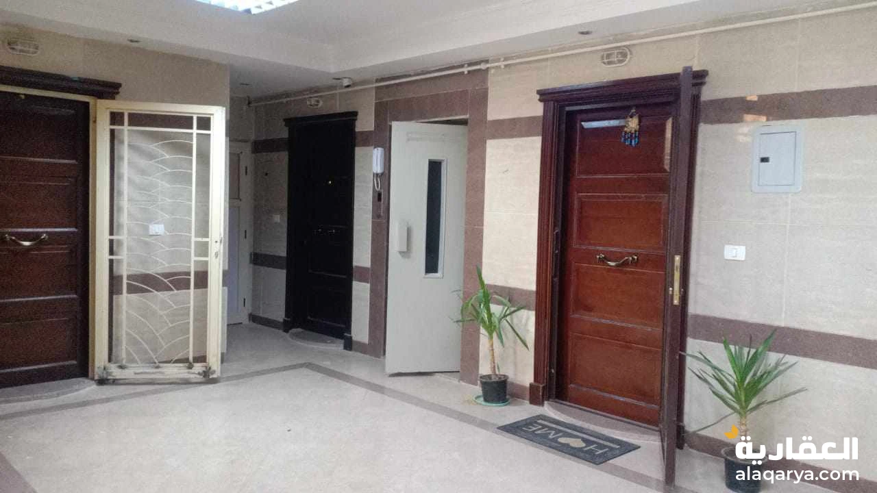 شقة ايجار بالتجمع الاول