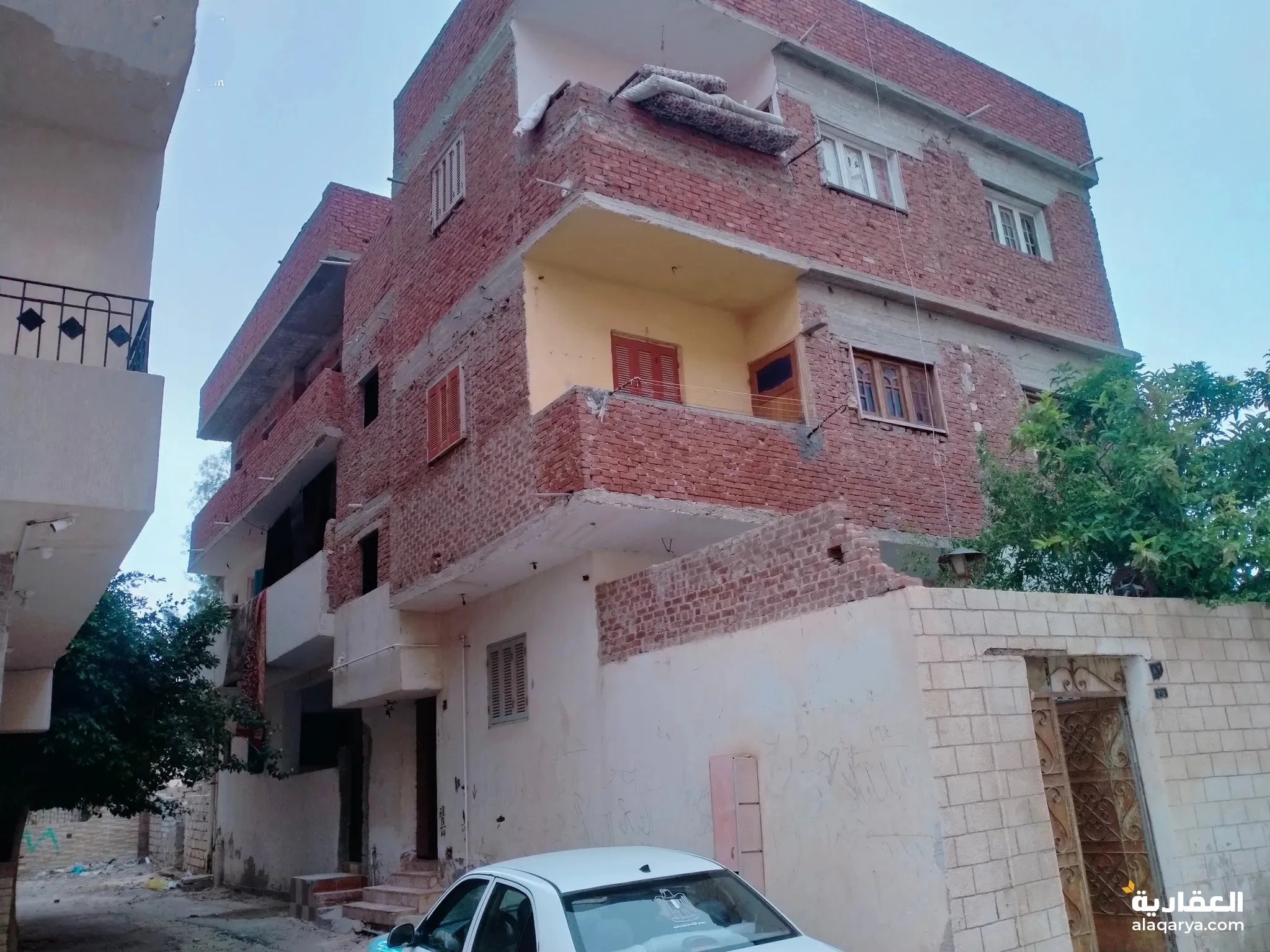 @ للبيع بيت بمساحة 165 متر في المطروح