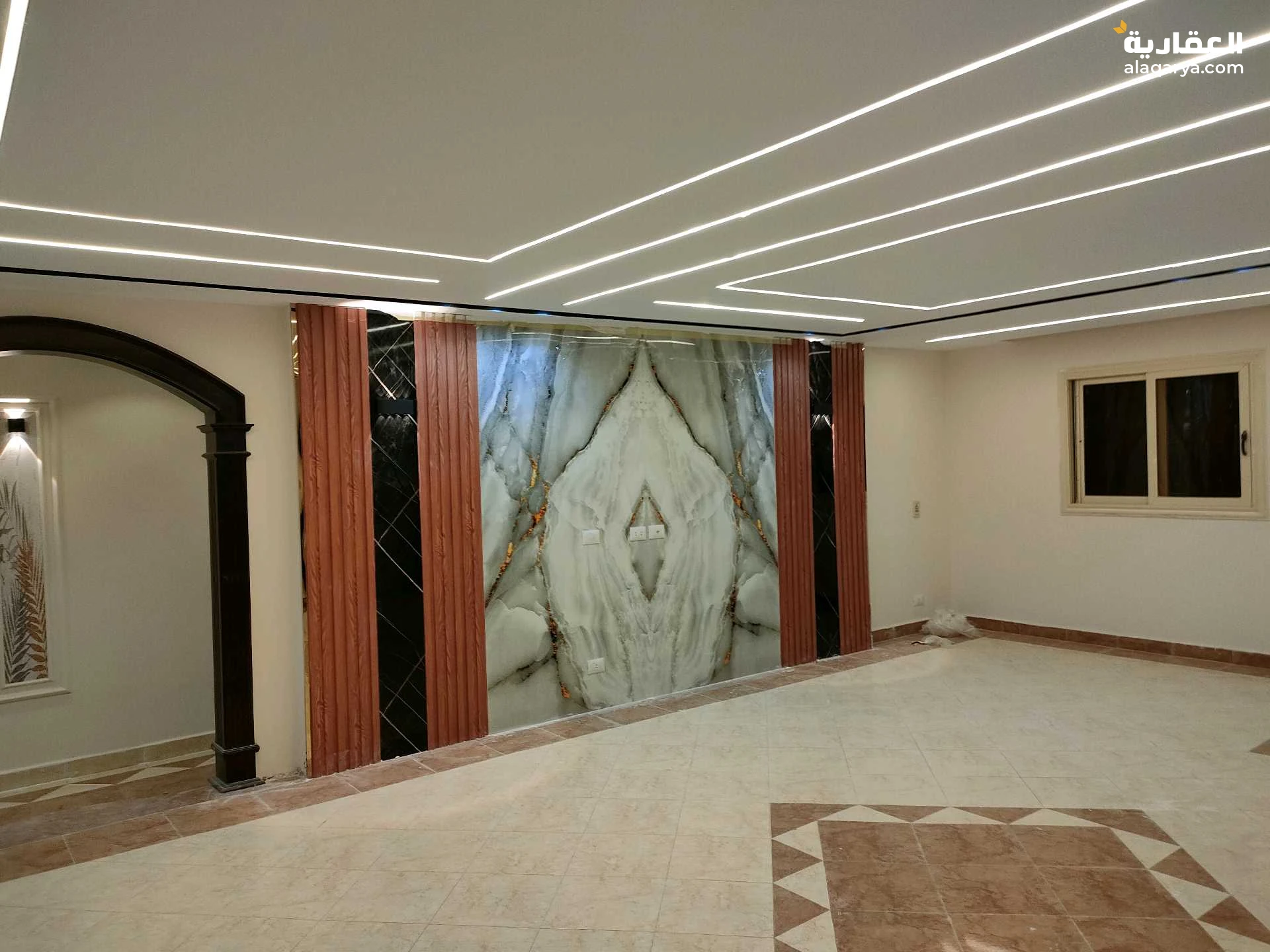 شقه 185 م للبيع