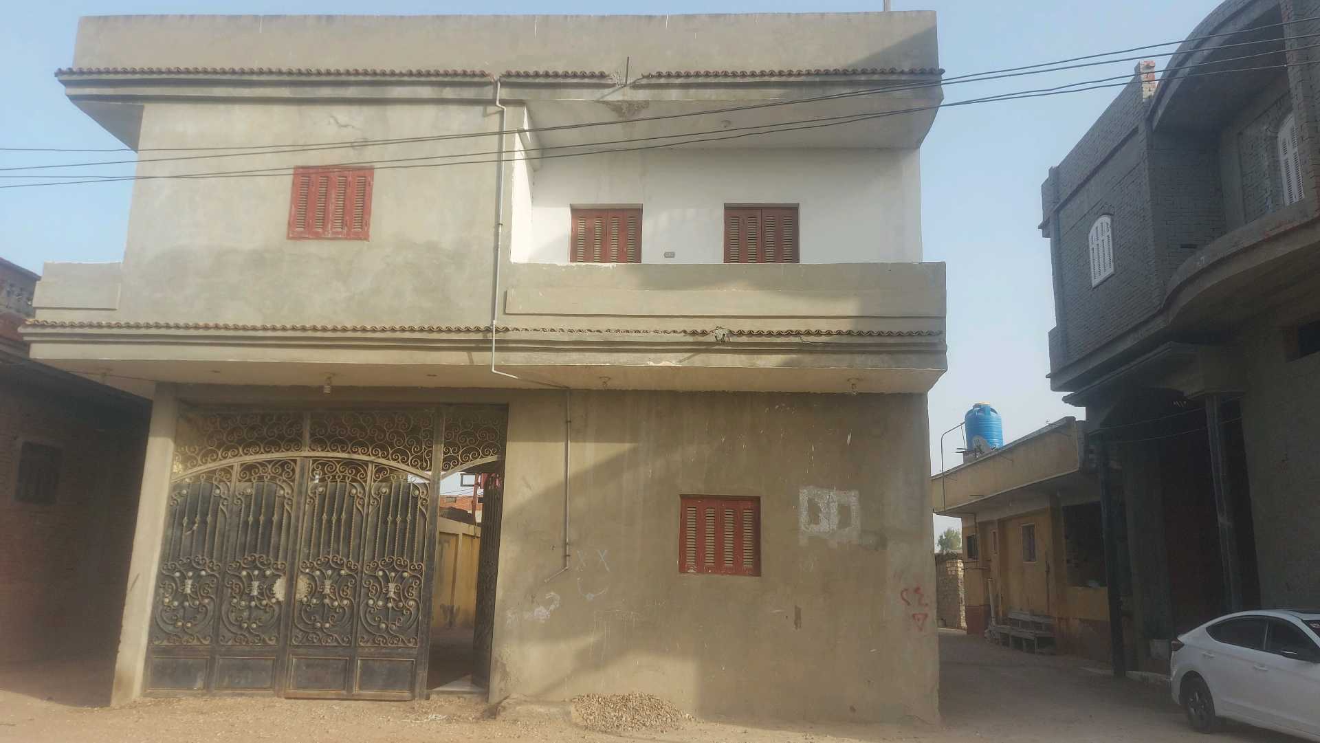 مصنع البان وجبن