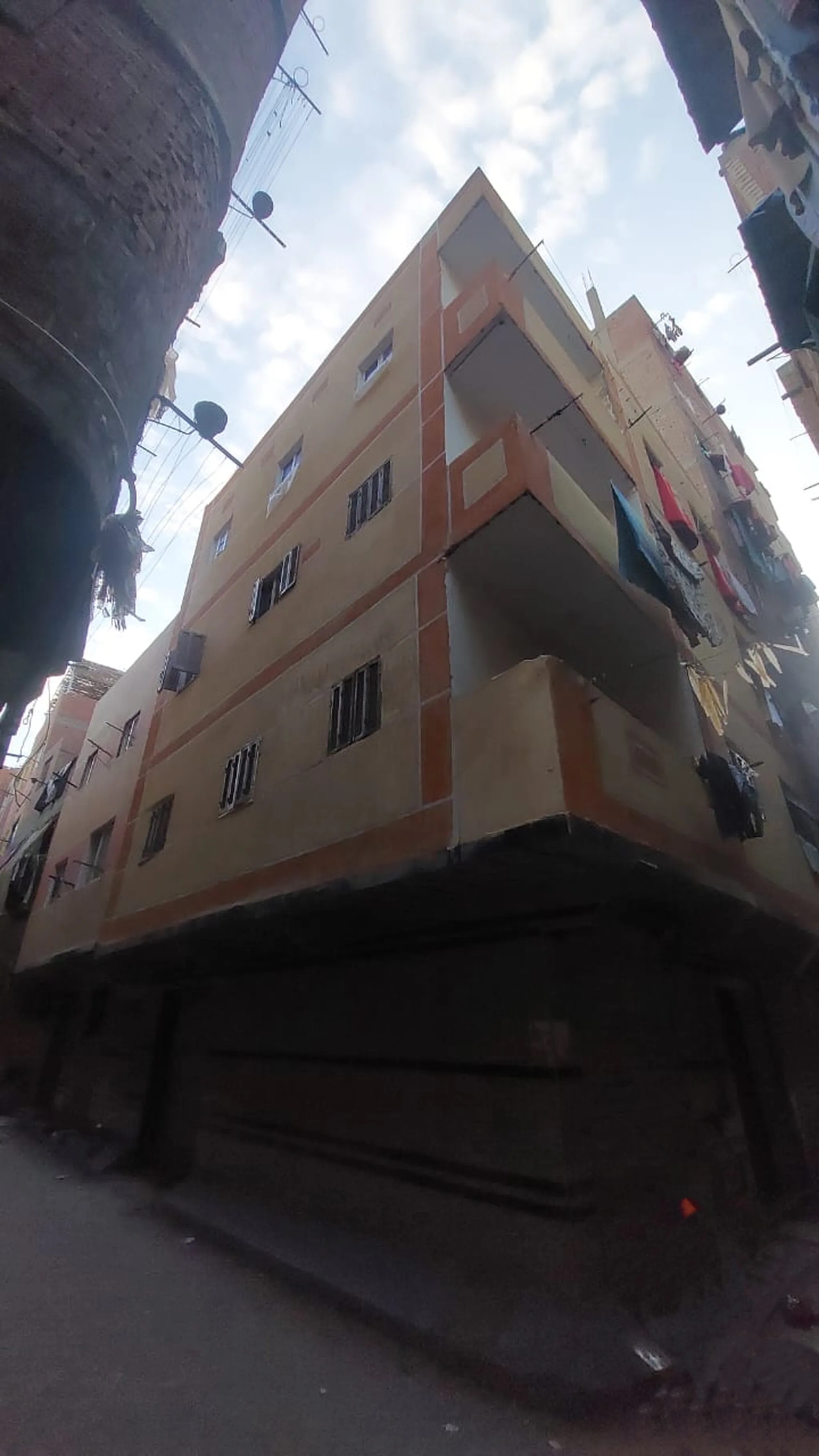 @ للبيع عمارة بمساحة 135 متر في القاهرة