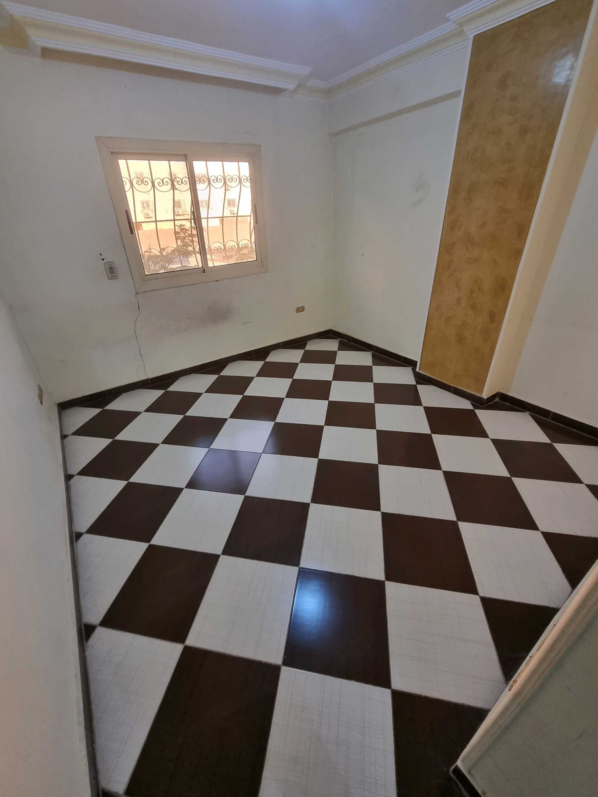 شقة للايجار / حدايق الاهرام/ البوابة الرابعه