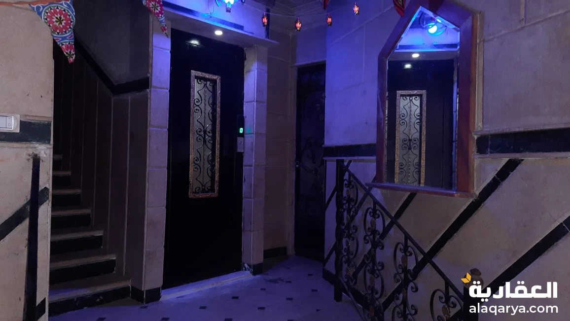 شقه للبيع ربنا يبارك لصاحب نصيبها  الشقه رخصه ودور مميز جدامساحه ممتازه  145متر