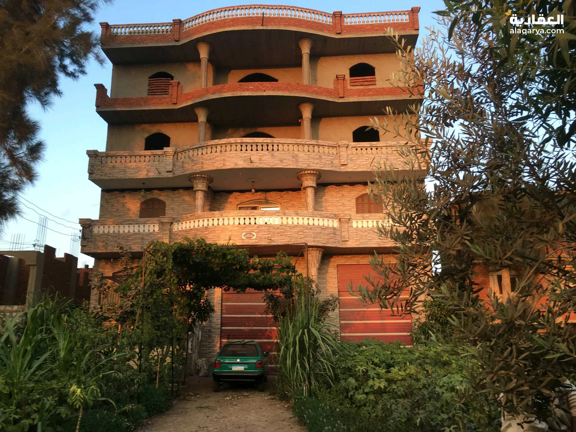 بيت عائلي للبيع