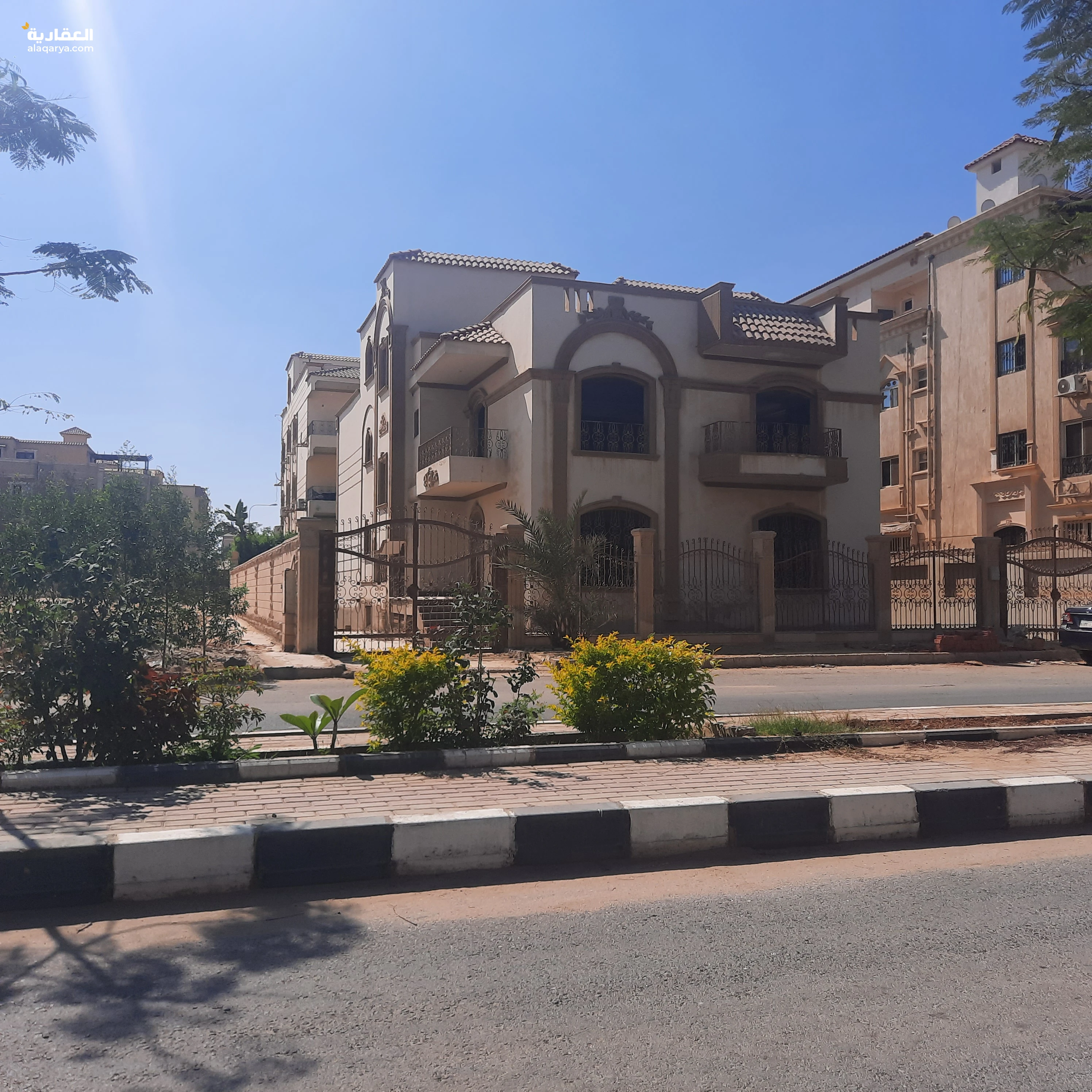 ٦ اكتوبر غرب سوميد المجاورة ٩