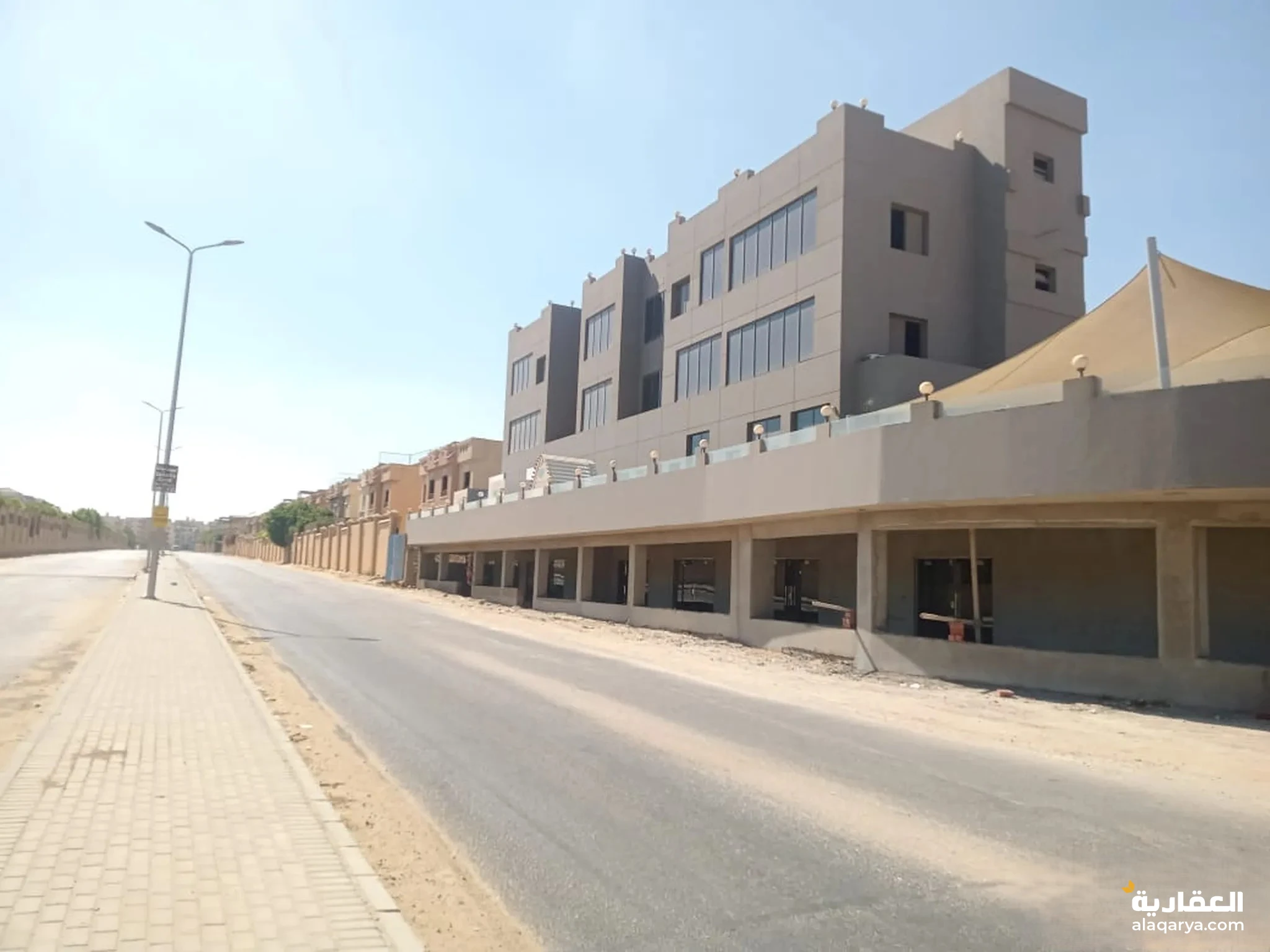 #محل ارضى للبيع استلام فوري خلف الجامعة الامريكية في التجمع الخامس