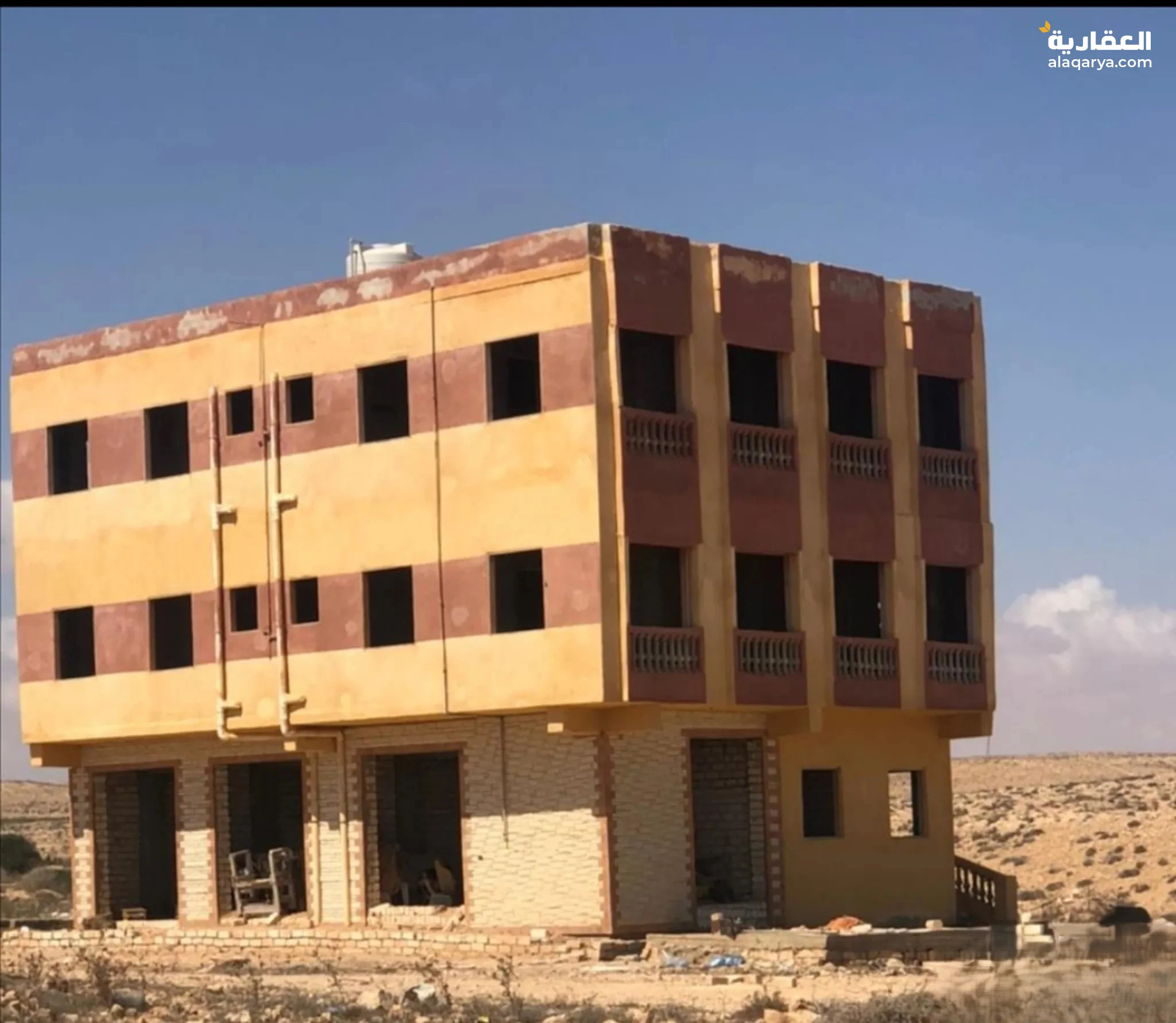 #عماره قرب شاطئ عجيبه في مطروح للبيع