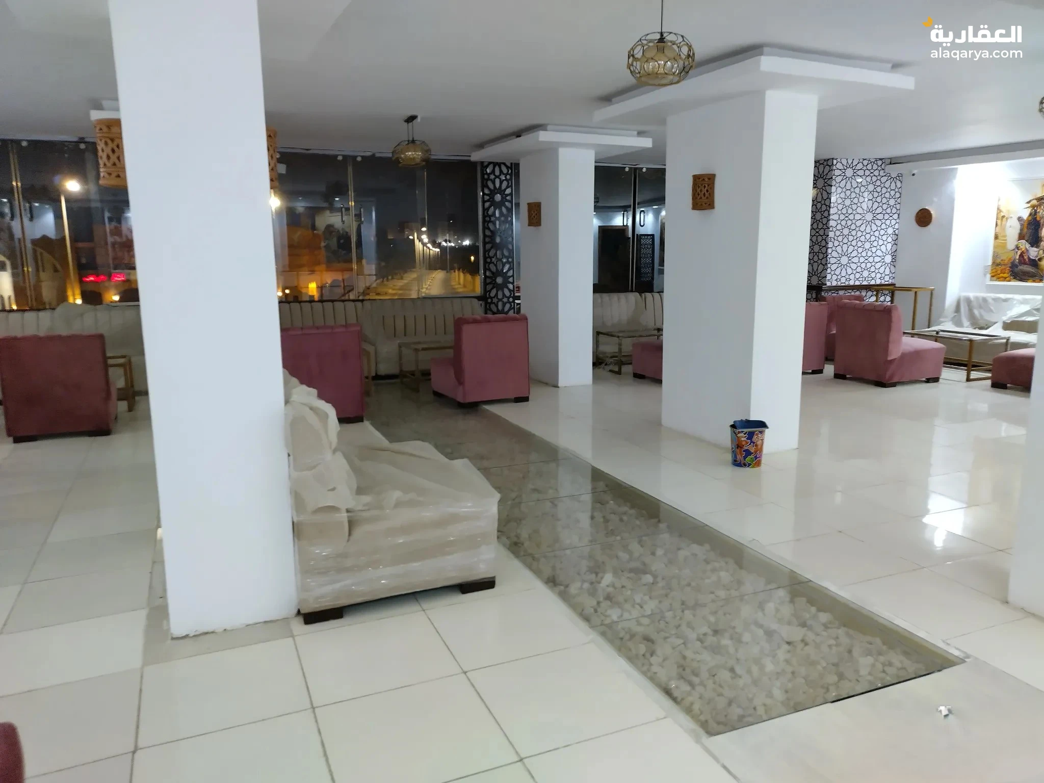 #مطعم وكافيه او لاى نشاط سياحي بالمنطقه السياحية المدخل الرئيسي لميدان مجمع الأديان مصر القمة