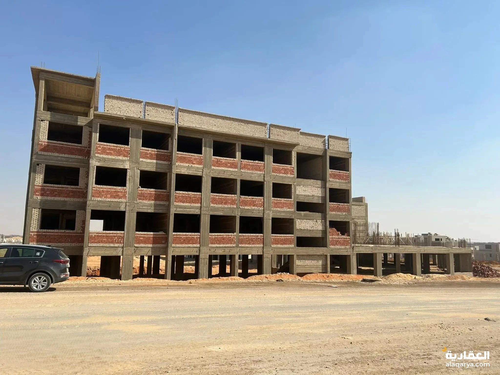 #مدرسة للبيع 10.000 متر مرخصة دولي British و American