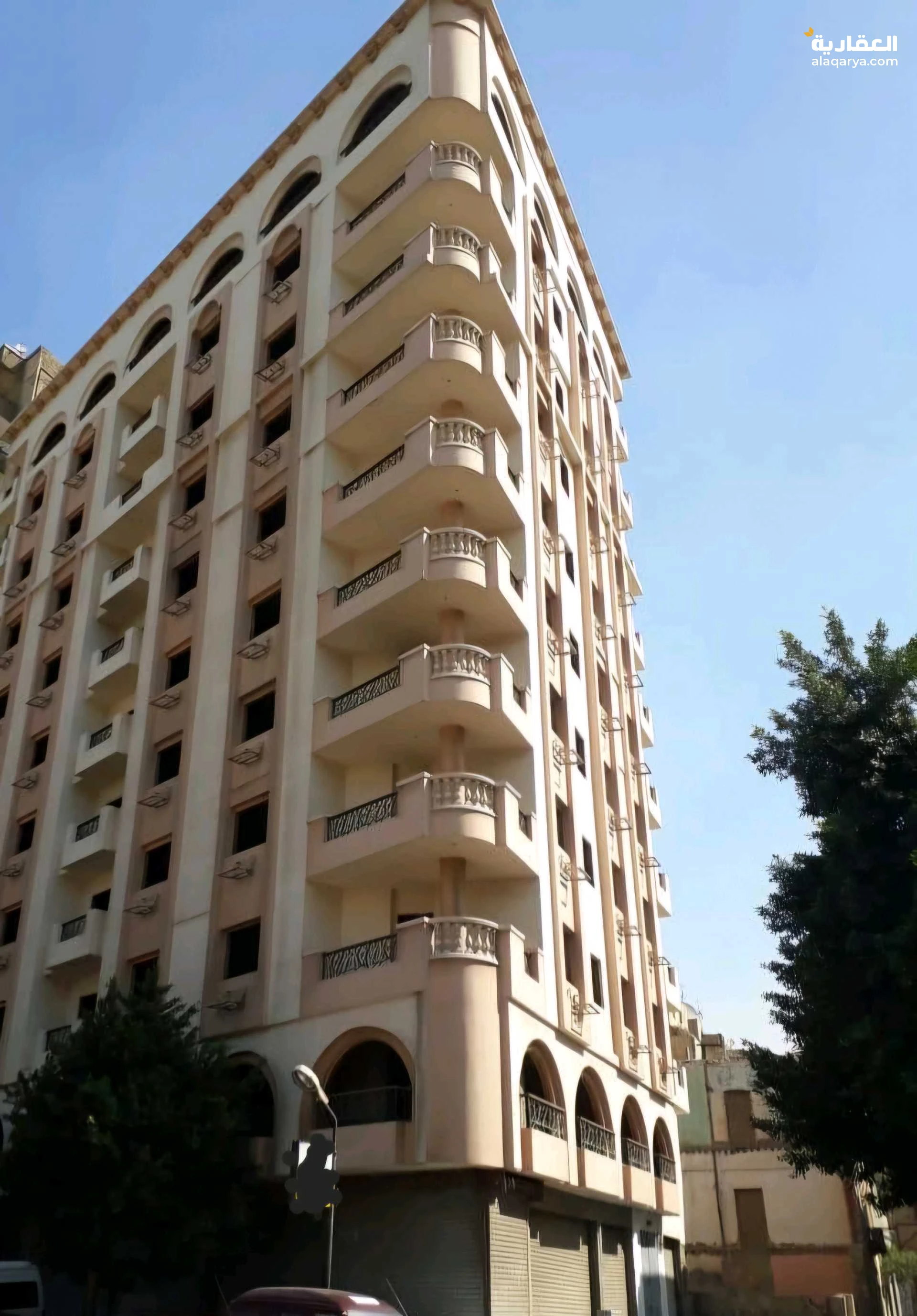 للمستثمرين ورجال الاعمال بمصر عمارة سكنية فاخرة للبيع تصلح فندق او مركز تجاري