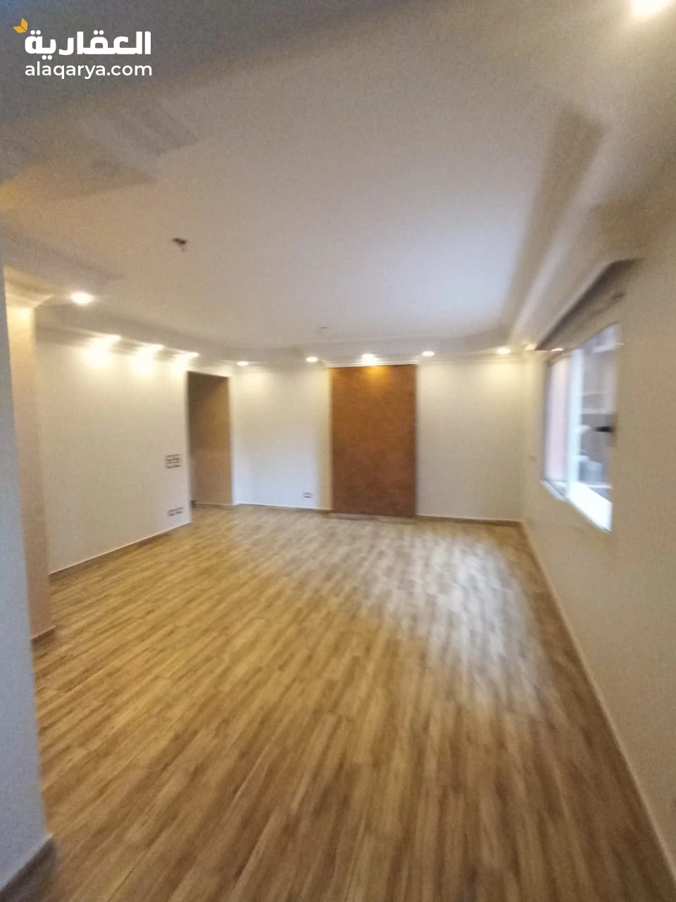 شقه للايجار في كمبوند الفرسان على الطريق الدائري المعادي بجوار البارون سيتي
