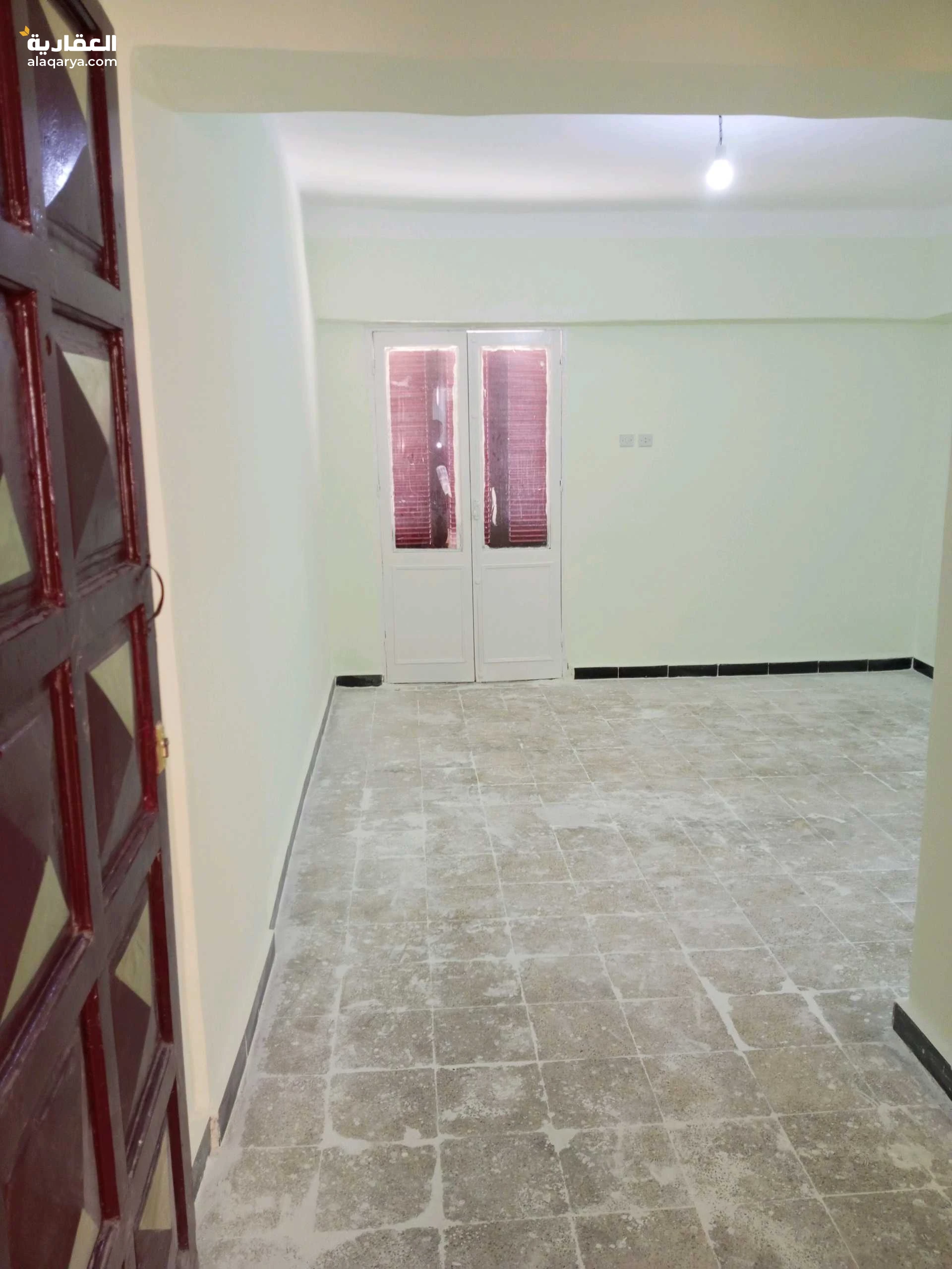 من المالك مباشرة شقه غرفتين وصاله والتسليم فوري