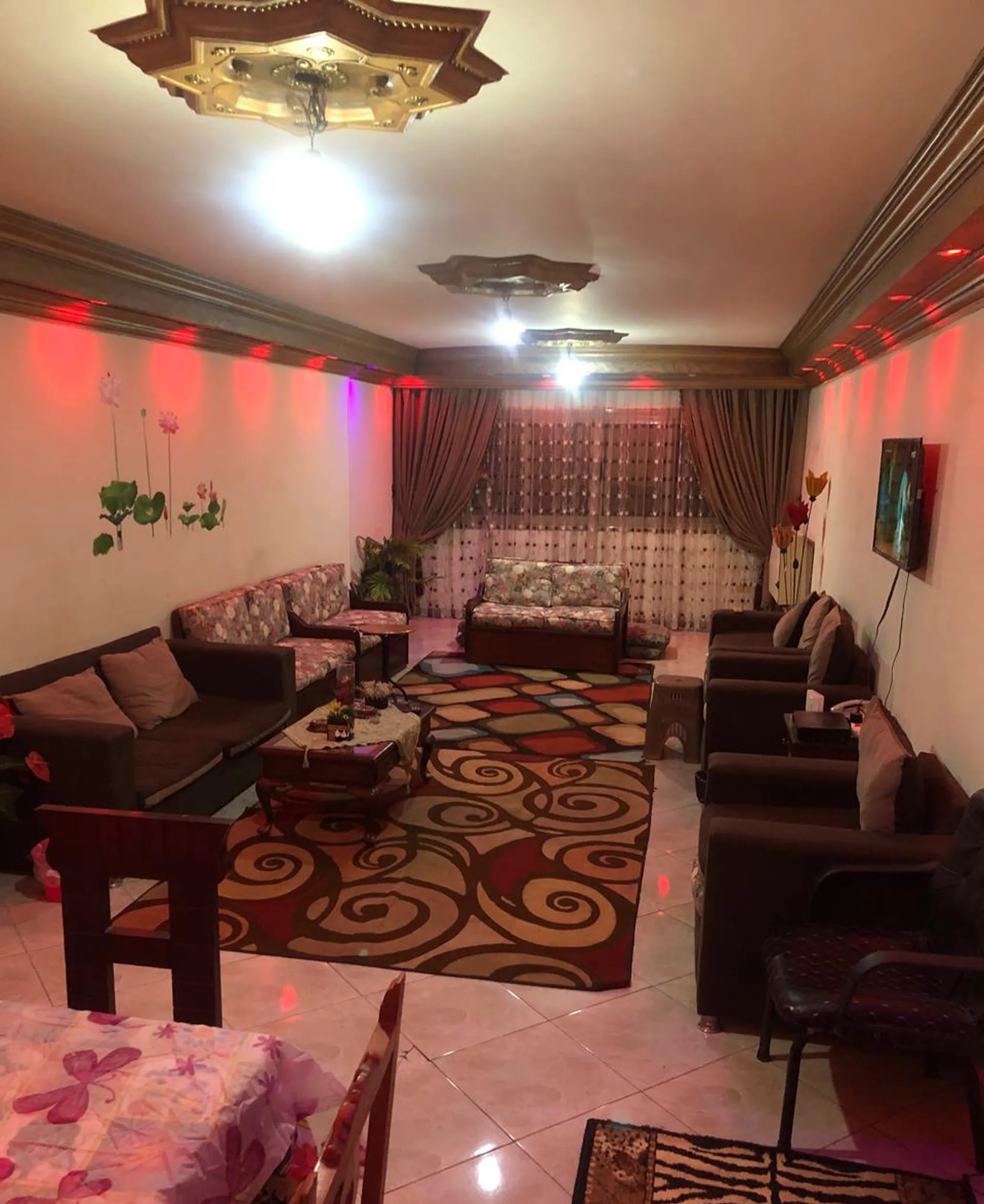 #شقة للايجار مفروشة بالكامل برج شيك بالهرم