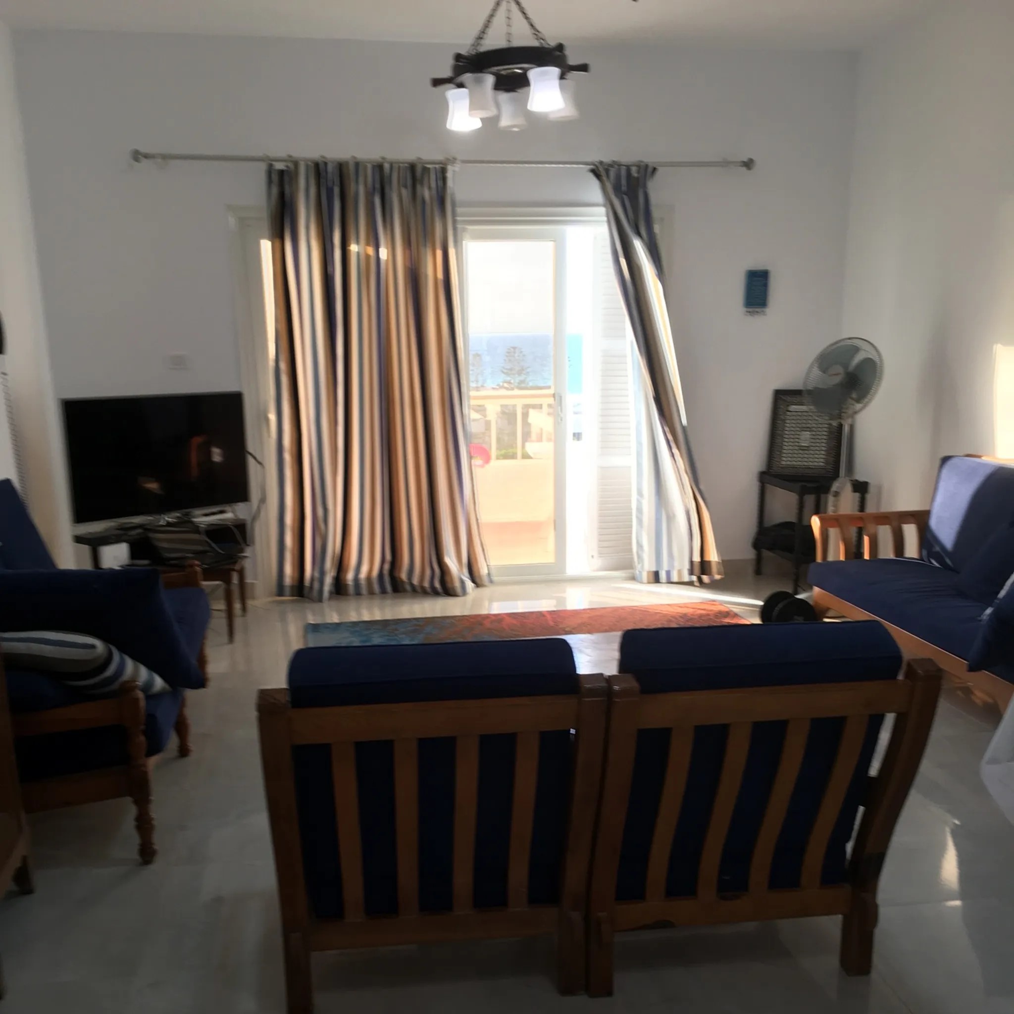 #شقه للايجار اليومي بقريه زمرده الساحل الشمالي