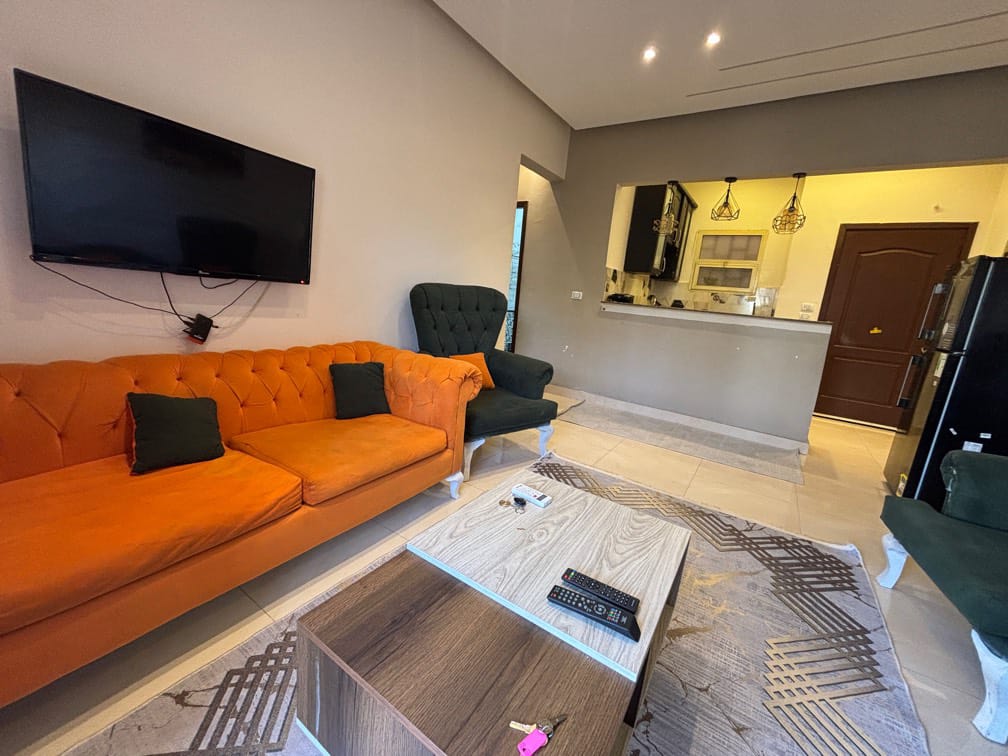 شقه للايجار في عمارات المستقبل بالشيخ زايد