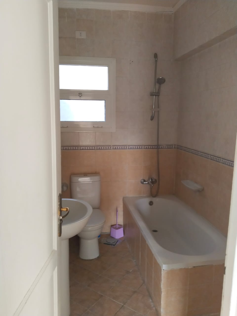 شقه ايجار قانون فى الرحاب