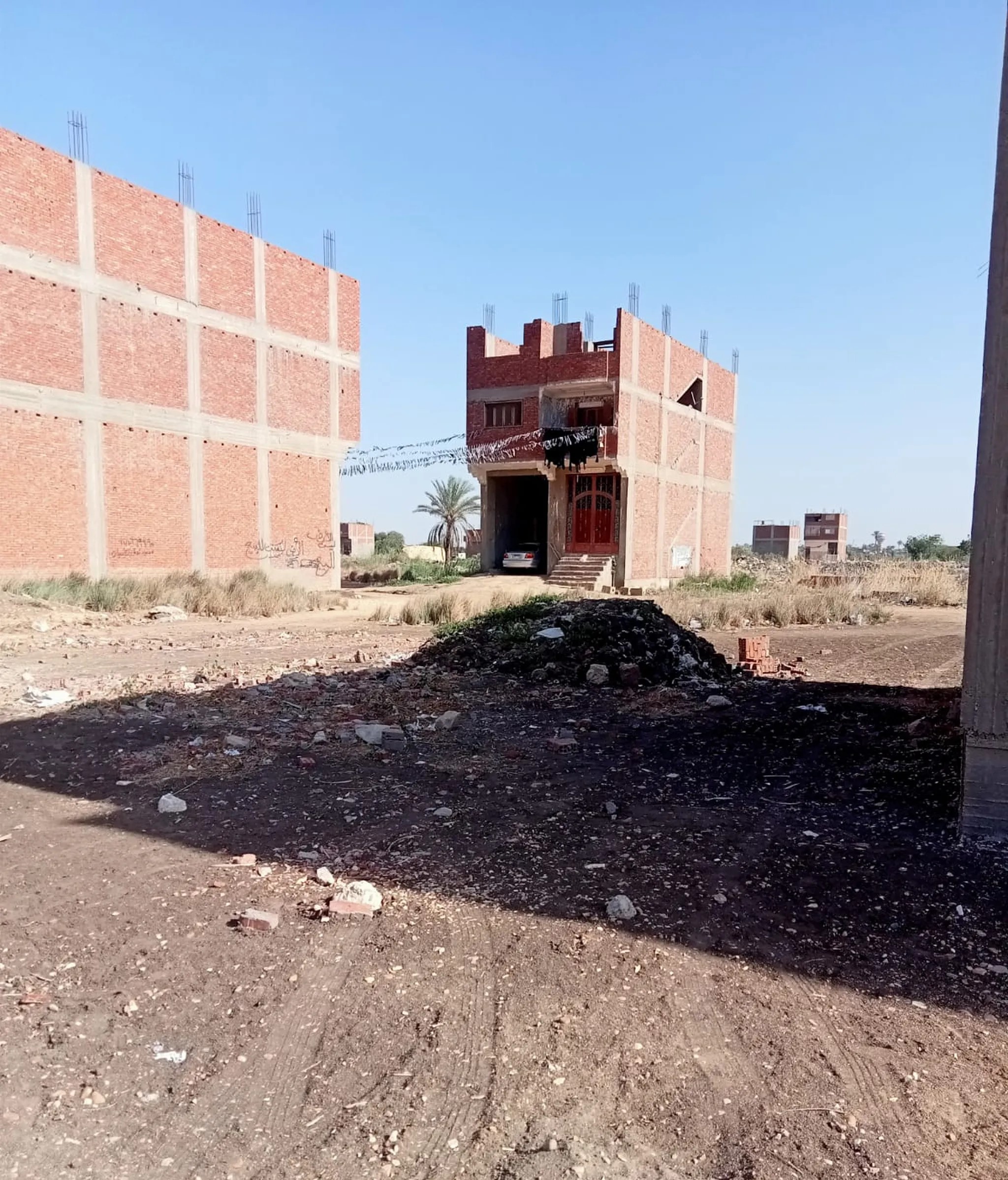 #قطعة ارض للبيع المريوطيه هرم جانبي من المريوطيه الرئيسي 100 متر بجوار كتاركت