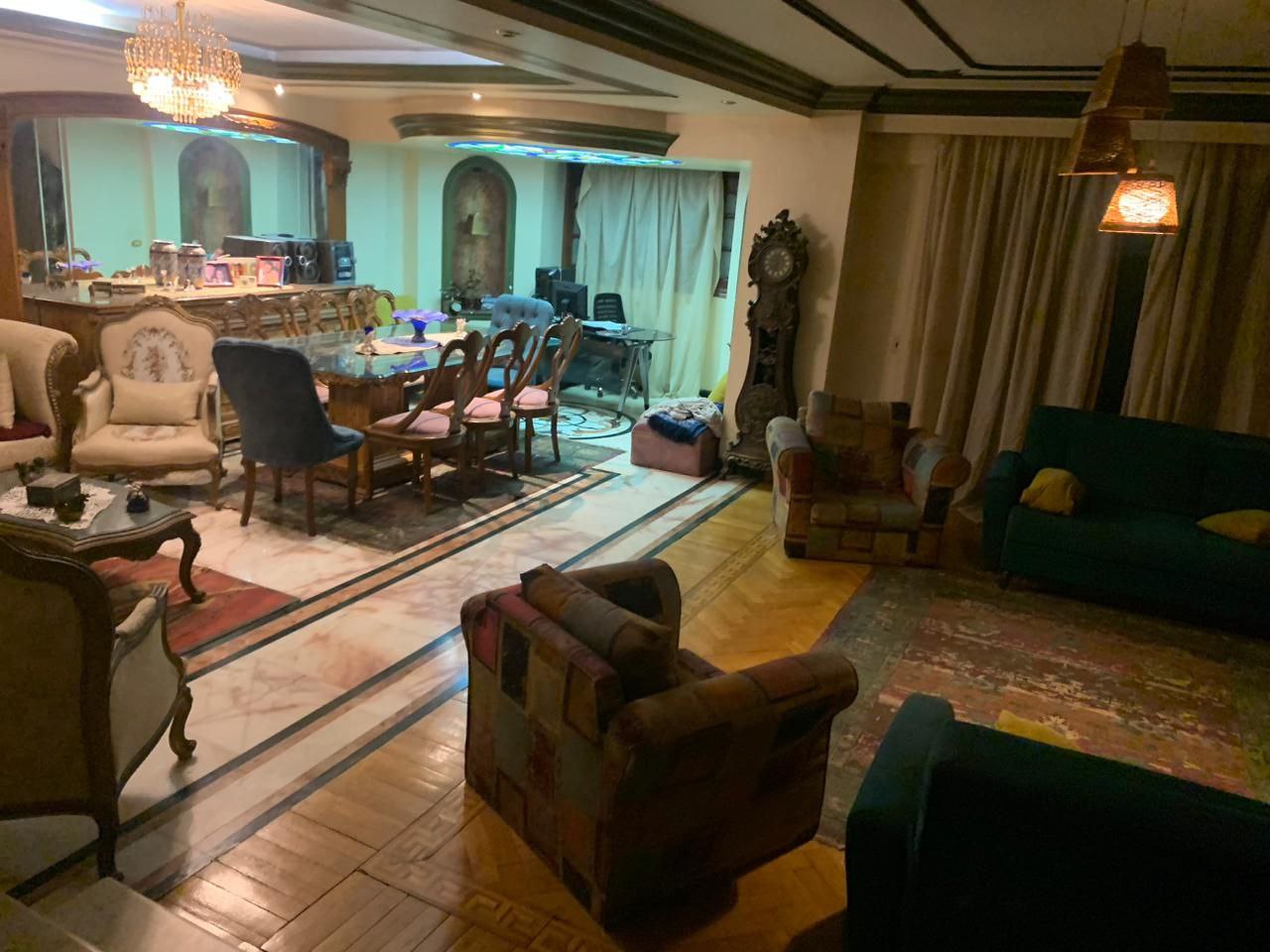 فرصه لا تعوض شقه للبيع يالمربع الذهبى  المنطقه السادسه مدينه نصر Code T73