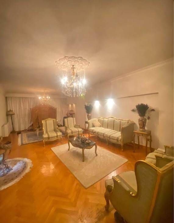 شقه للبيع بموقع مميز بمدينه نصر أمام السراج مول مكرم عبيدCode T52