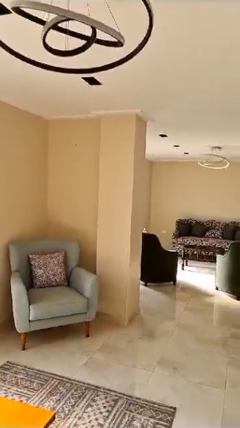 فرصتك الذهبية للسكن الراقي – شقة للبيع بشارع حلمي حسن علي بجوار السراج مول، قلب مدينة نصرCood T51