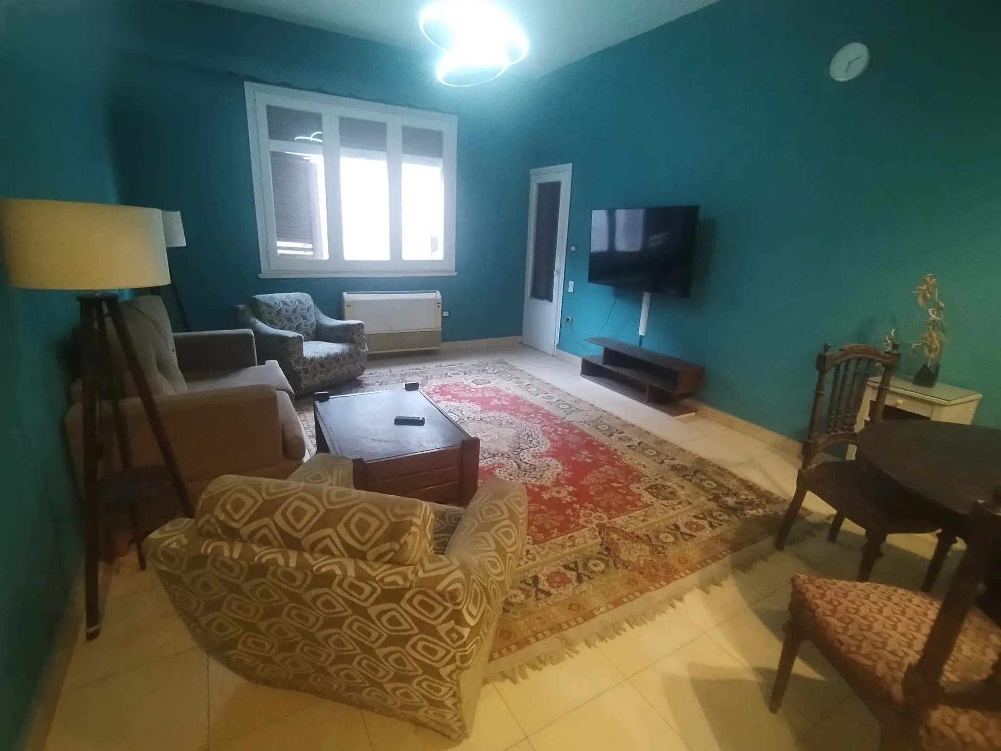 #شقه للايجار مفروش فى الدقى بالقرب من مترو البحوث