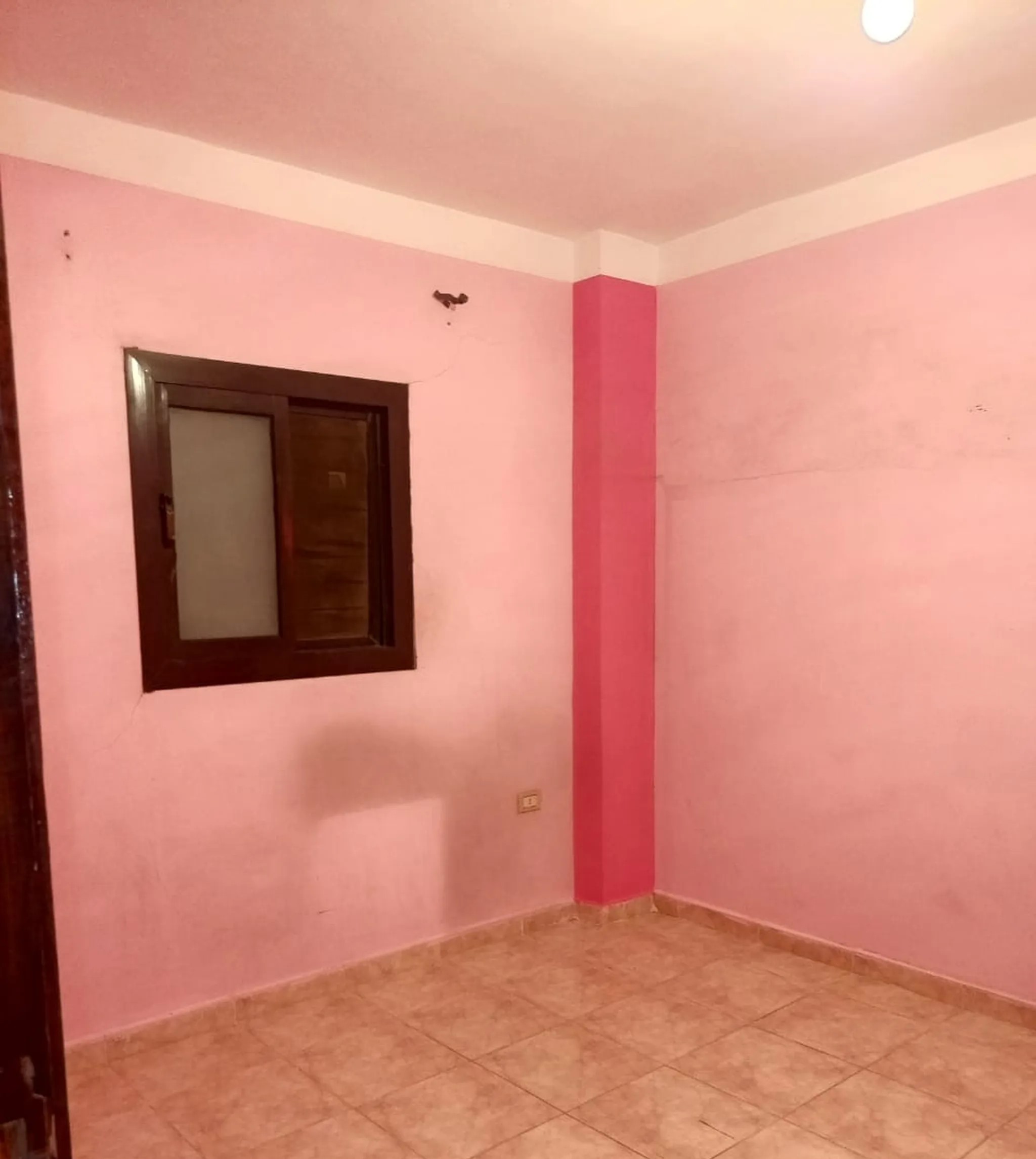 #شقه فاضيه للإيجار بالمعادي