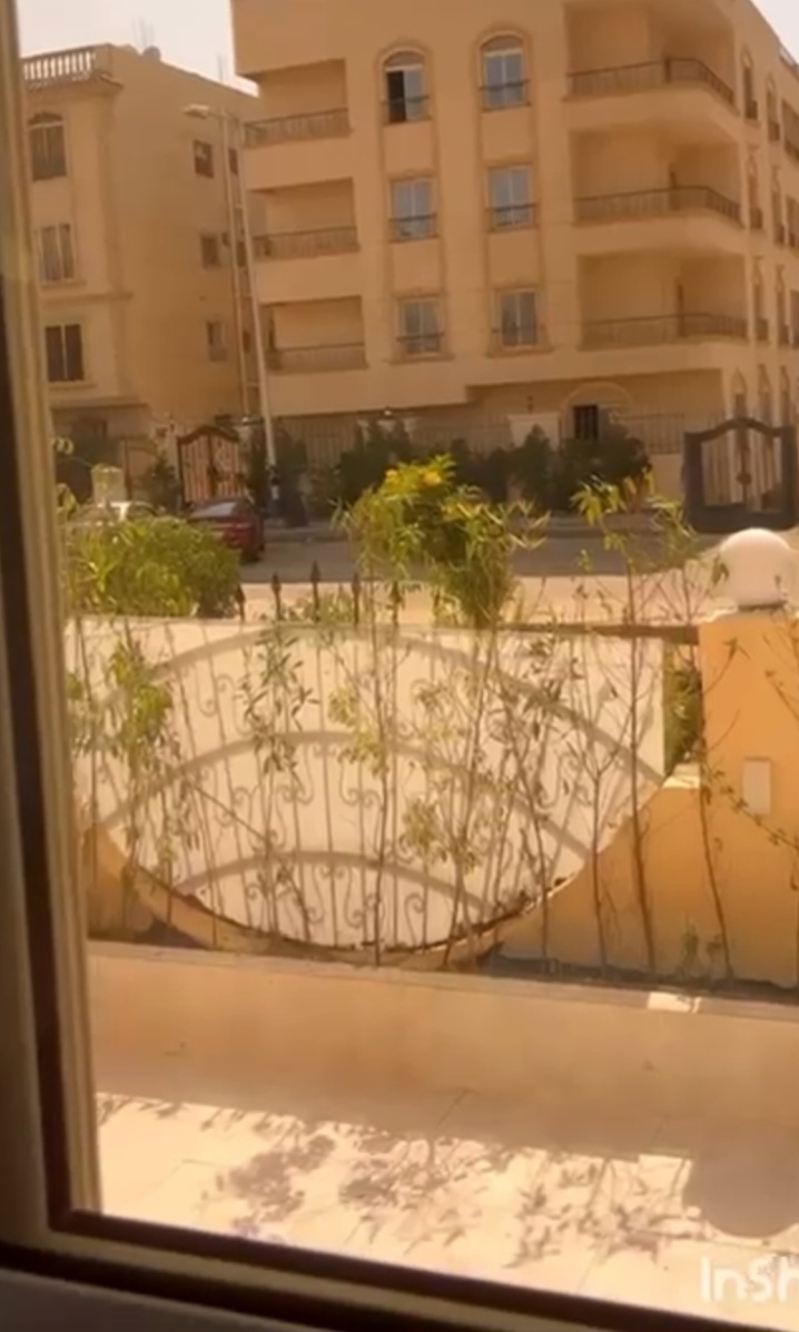 شقة لقطة بانوراما حديقة خاصة إضاءة طبيعية طوال اليوم