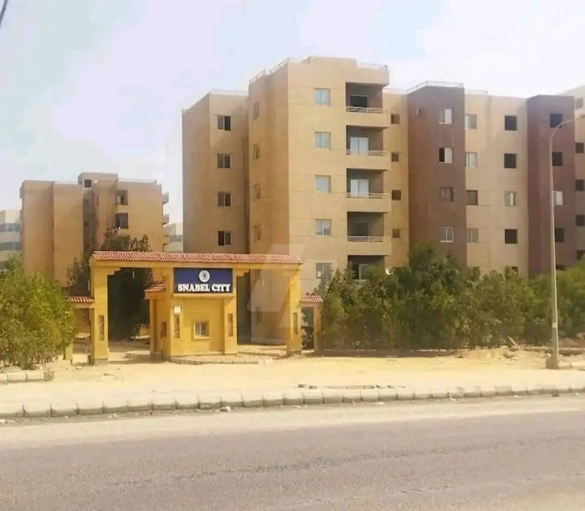 #للبيع شقة في كمبوند سنابل – حدائق أكتوبر استلام فوري علي شارع رئيسي. شقة 80 متر – نصف تشطيب