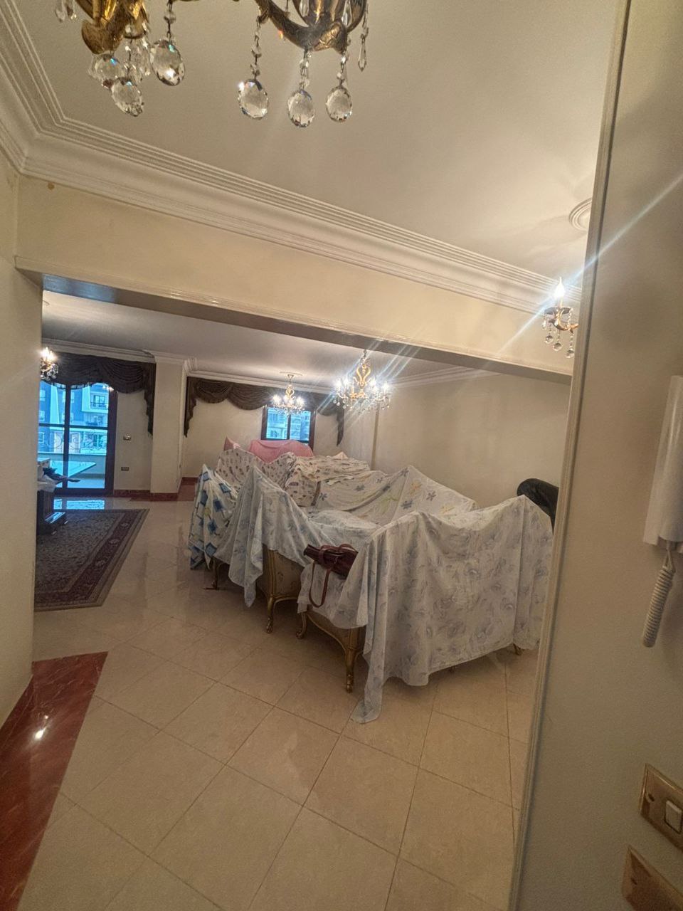 فرصة لا تعوّض | شقة للبيع بموقع استراتيجي على شارع مصطفى النحاس – قلب مدينة نصرCode T170