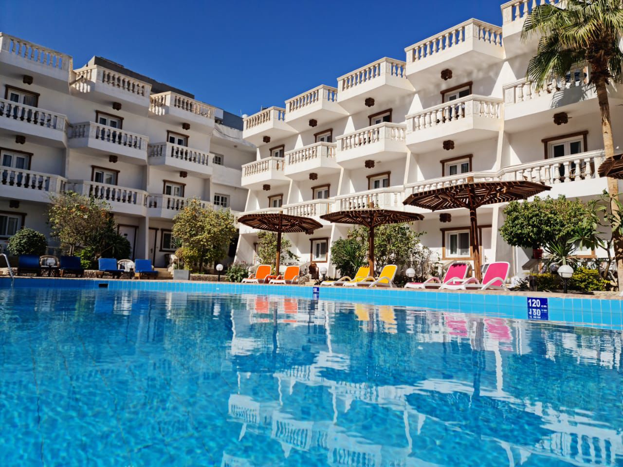 كمبوند فندقي الغردقة