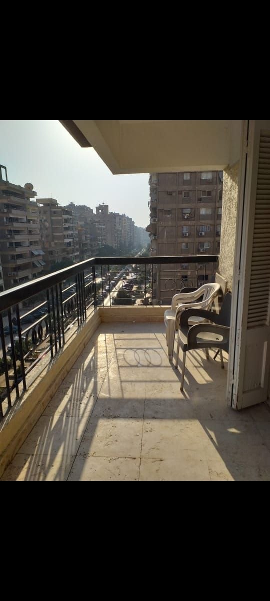 زي ما عودناكم دائما بأسعار زمان وبأقل من سعرها لسرعة البيع فرصه فرصه فرصه.......