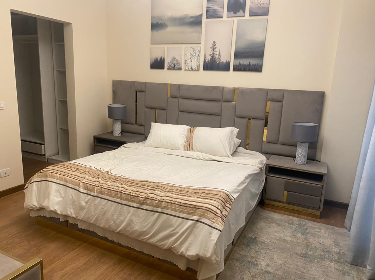 كورنيش المعادي بجوار فندق هيلتون وفور سيزون