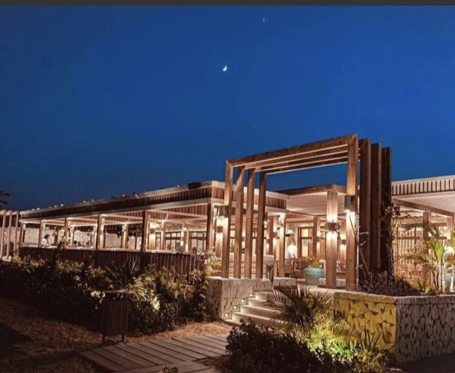 قريه ازها العين السخنه