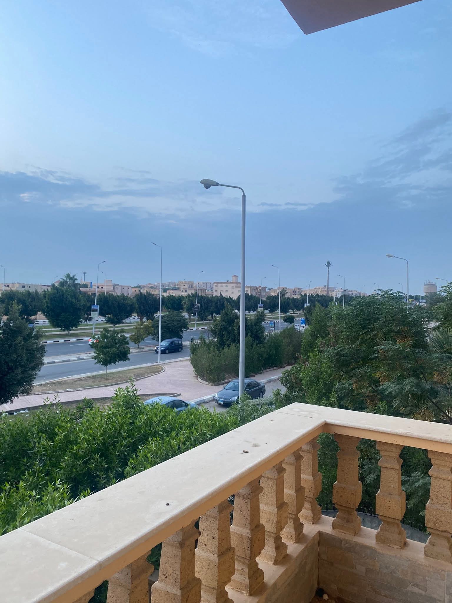 شقة لقطة فى فيلا فاخرة فيو بانوراما مفتوح بالدريسينج