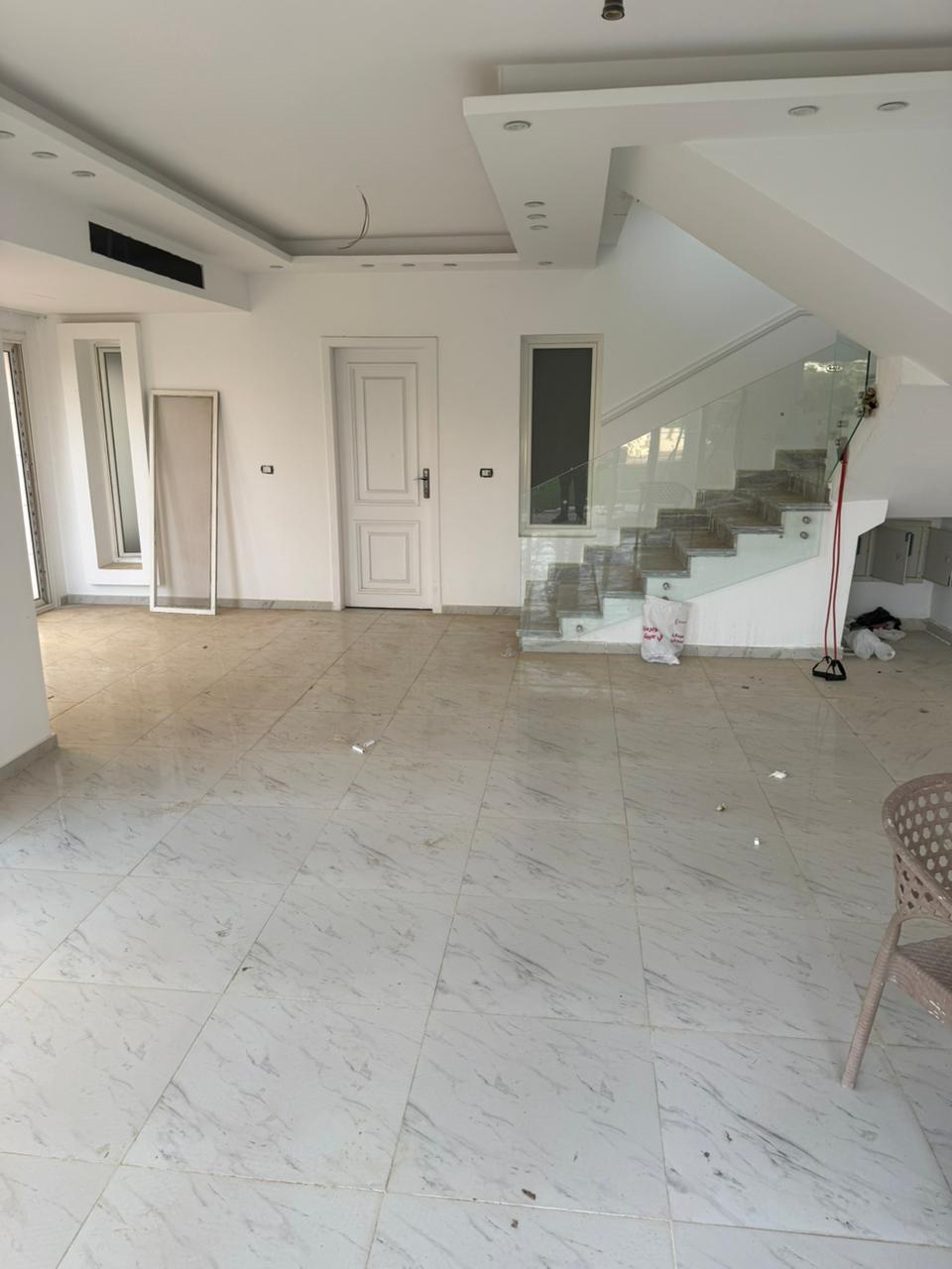 فيلا للبيع 260م +150م جنينة استلام فورى متشطبة بالكامل 6 اكتوبر فيلا مستقلة داخل كومباوند