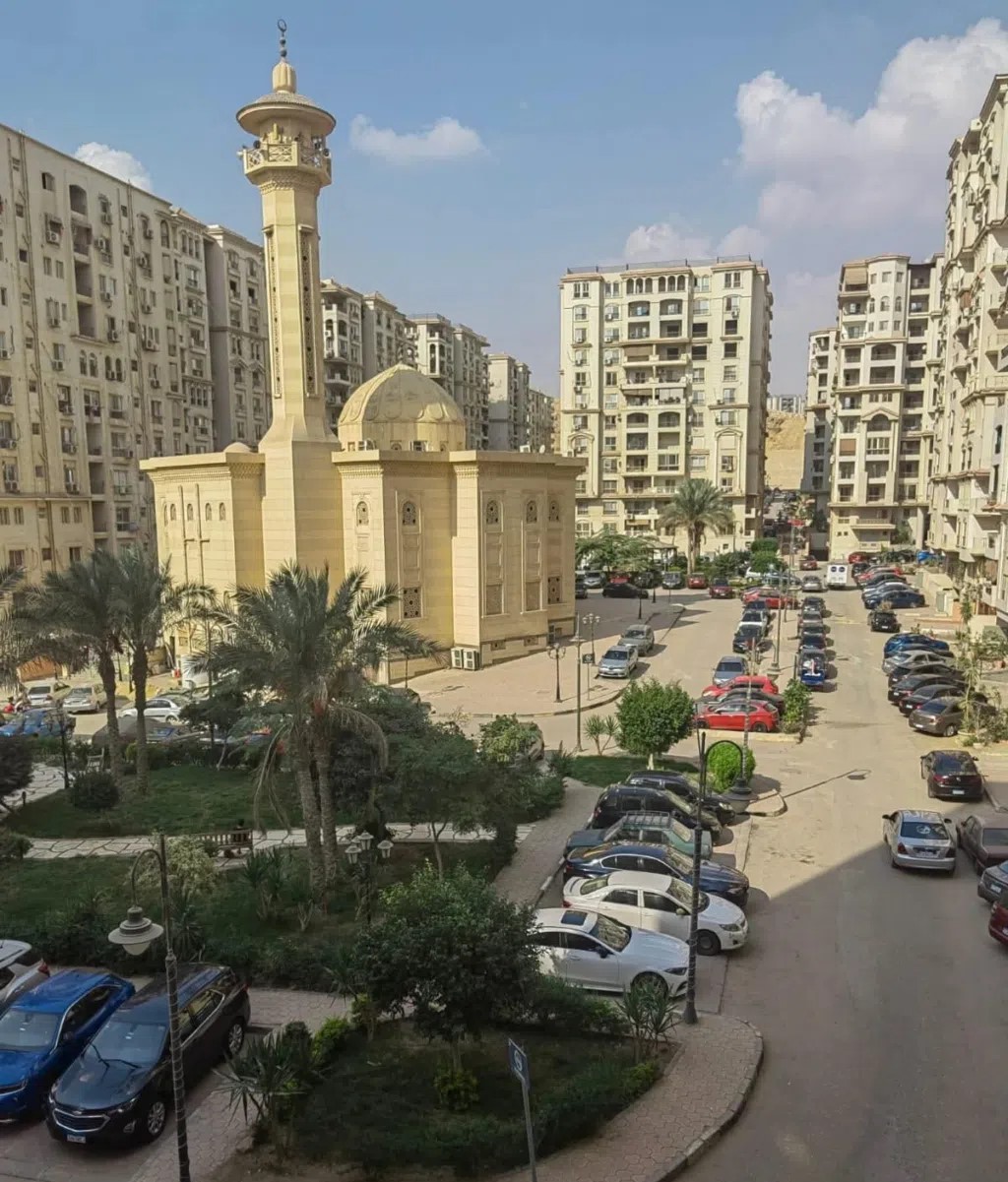 #شقه للبيع في كمباوند البارون