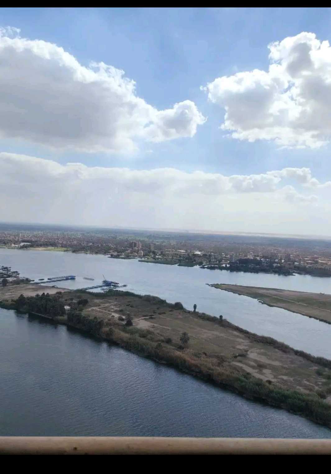 شقه للايجار كورنيش النيل المعادي فيو بانوراما النيل والاهرامات