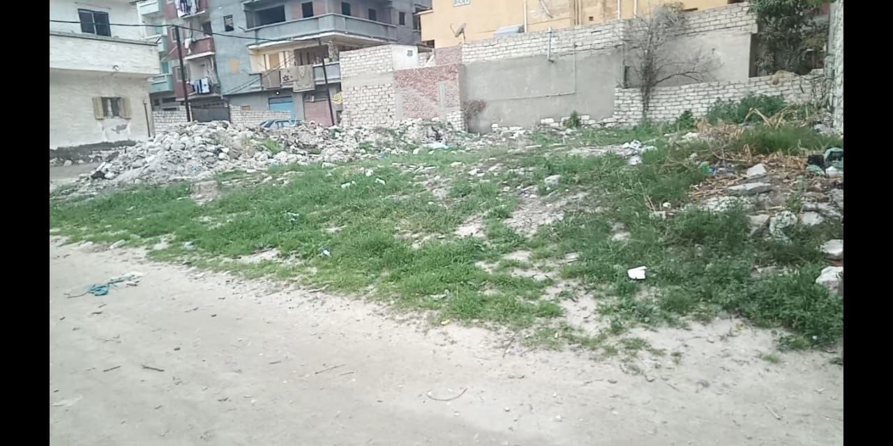 قطعه ارض مسجله بجهاذ حمايه املاك الدوله وبها رخصه بناء خمس طوابق مساحتها 313متر