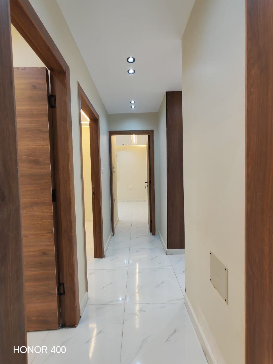 شقة لطاول سكن للبيع بحدائق الاهرام جانبي بحري