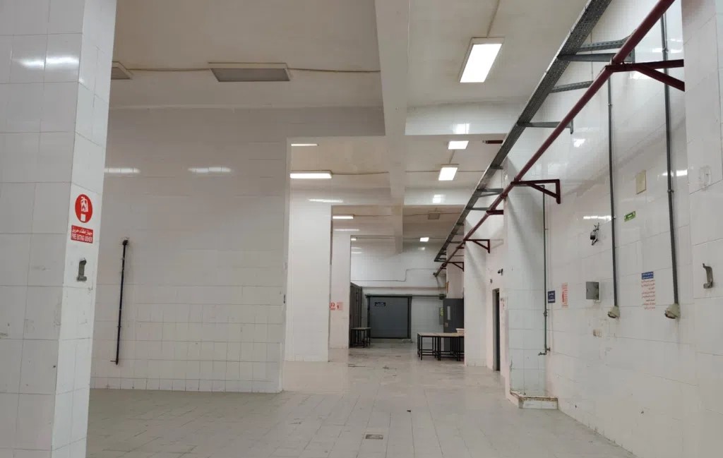 #مصنع للبيع في برج العرب