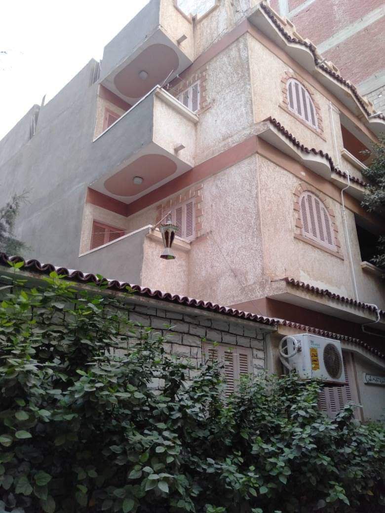 مساء الخير يا شباب 👋معانا عرض قوي للبيع:📍 أبو يوسف – شارع سنتر المظلوم (بجوار حم