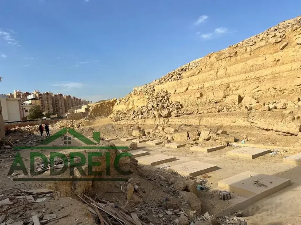 #فرصة استثمار ذهبية للبيع قطعة أرض فضاء نادرة بمساحة ⁦⁦5451⁩⁩م على الطريق الدائري مباشرة بمحافظة القاهرة