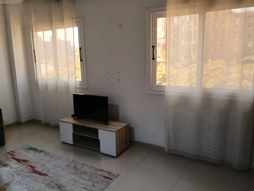 #شقة للبيع في مدينة الشيخ زايد داخل كمبوند حدائق الكونتيننتال، المساحة ⁦⁦170⁩⁩متر دور اول مكونة من ⁦⁦3⁩⁩ غرف