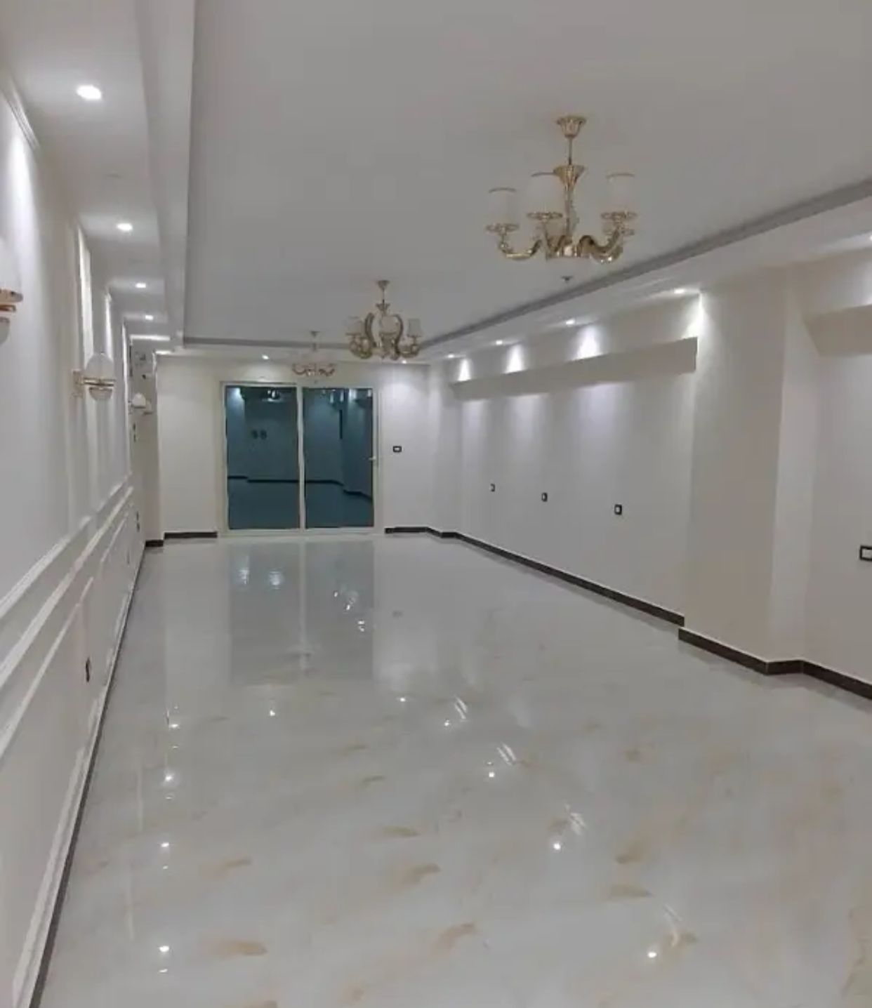 شقة متميزة جدا ايجار اداري او سكني بالدقي