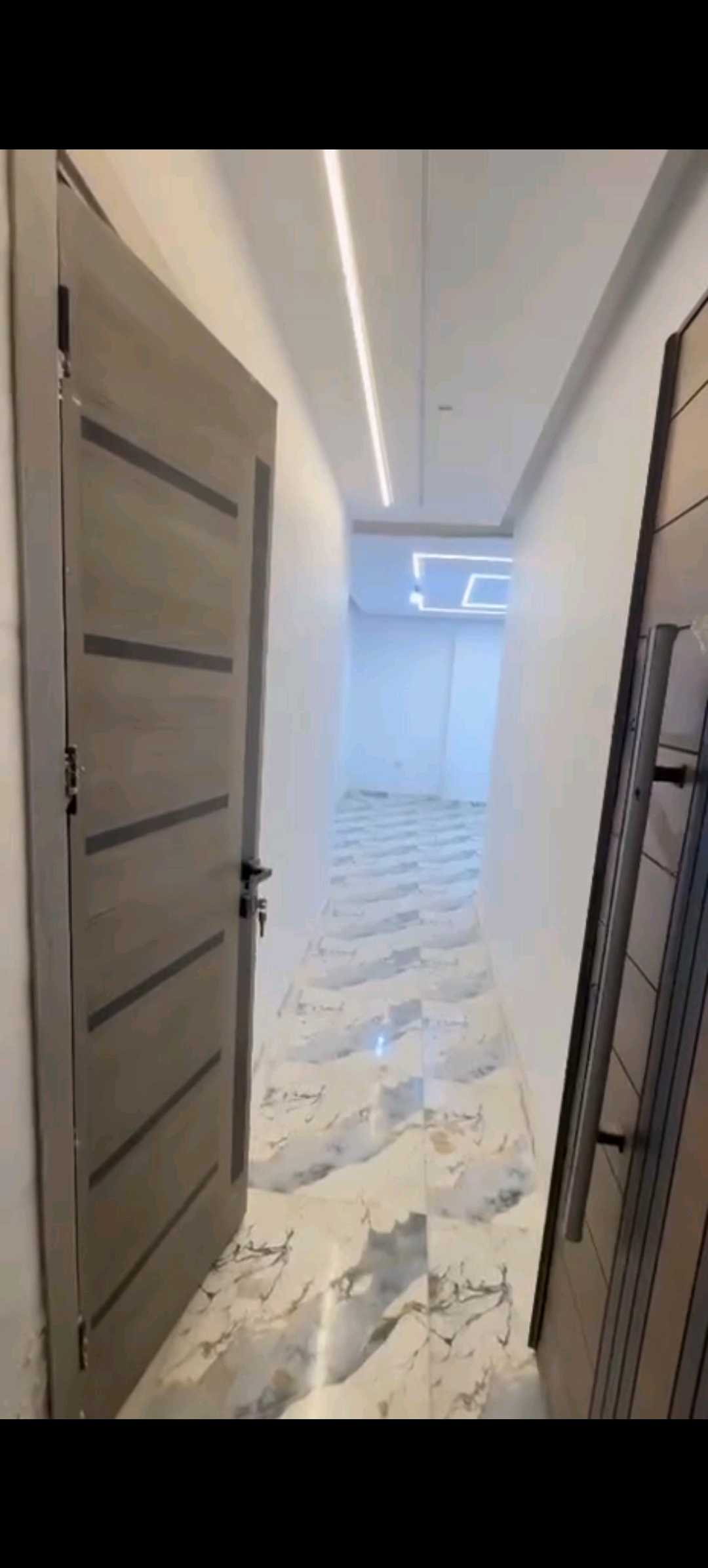شقه 150 متر مكونه من 3 غرف 2 حمام برج واسانسير