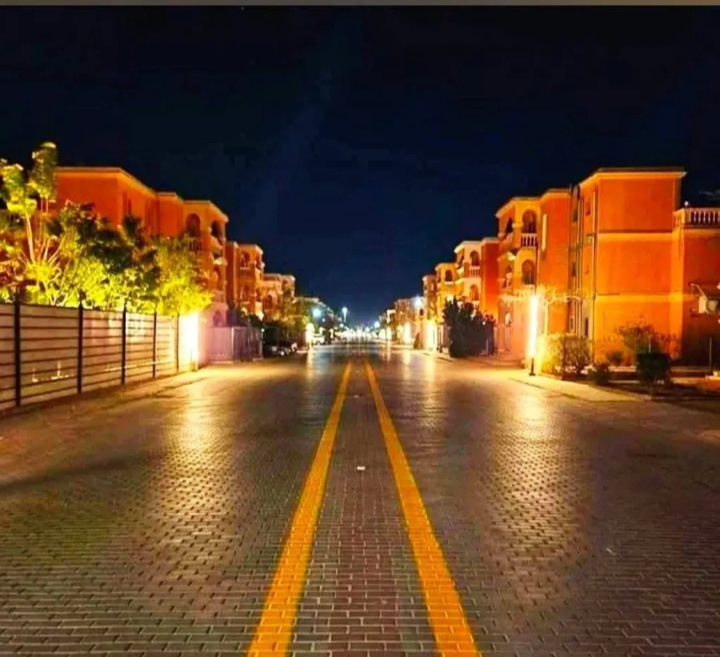 #فيلا مفروشة للإيجار في كومبوند ستيلا الشروق